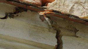 Structural Engineer for Cracks in Walls