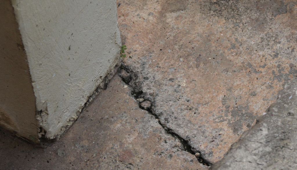 Types Of Cracks In Concrete Structures | Areté Engineers